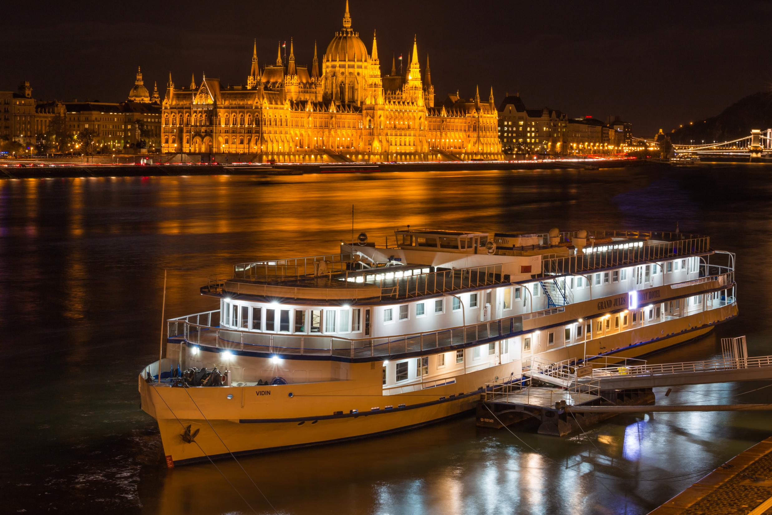 Grand Jules - Boat Hotel Βουδαπέστη Εξωτερικό φωτογραφία